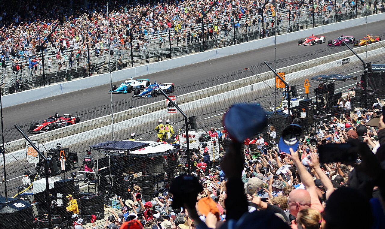 pace lap indianapolis 500