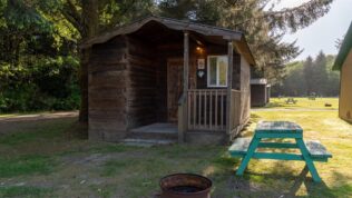 Cabin rental at Kenanna RV Resort
