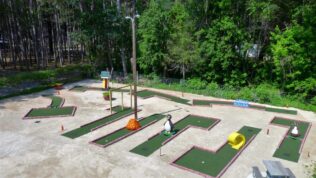 The miniature golf course at Pearl Lake RV Campground