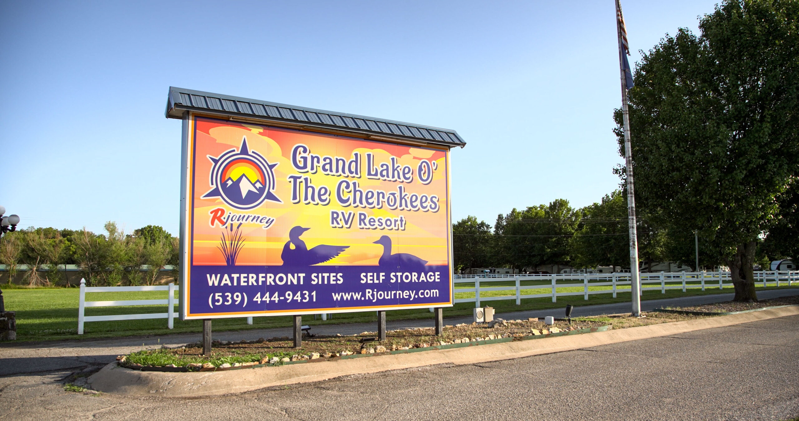 Entry Sign for the Grand Lake O' The Cherokees RV Resort by RJourney