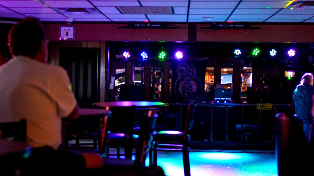 Pearl Lake Bar and Grill