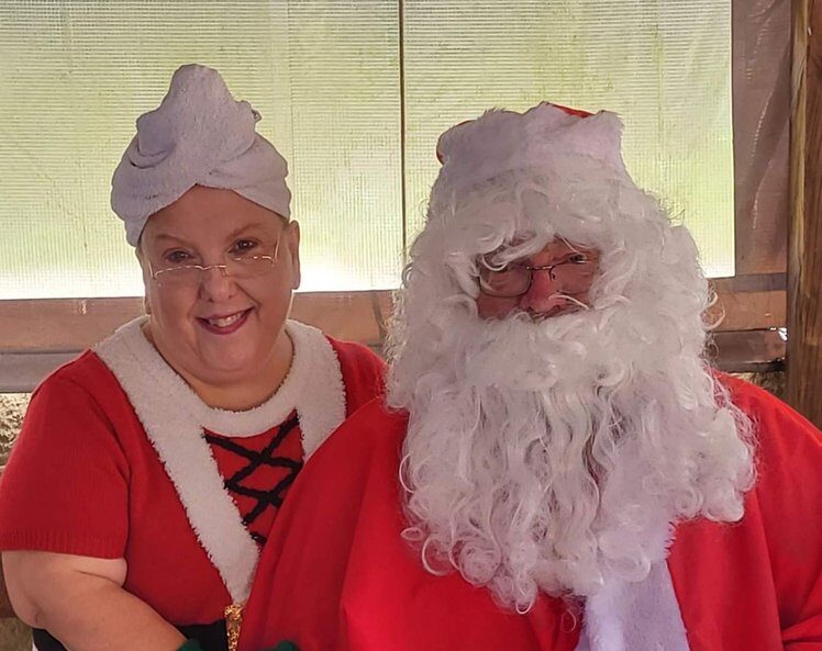Mr. and Mrs. Santa Claus at Pearl Lake's Christmas in July Celebration