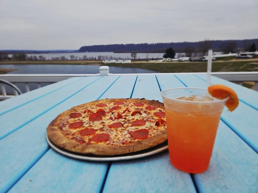 The Coconut Cove Bar