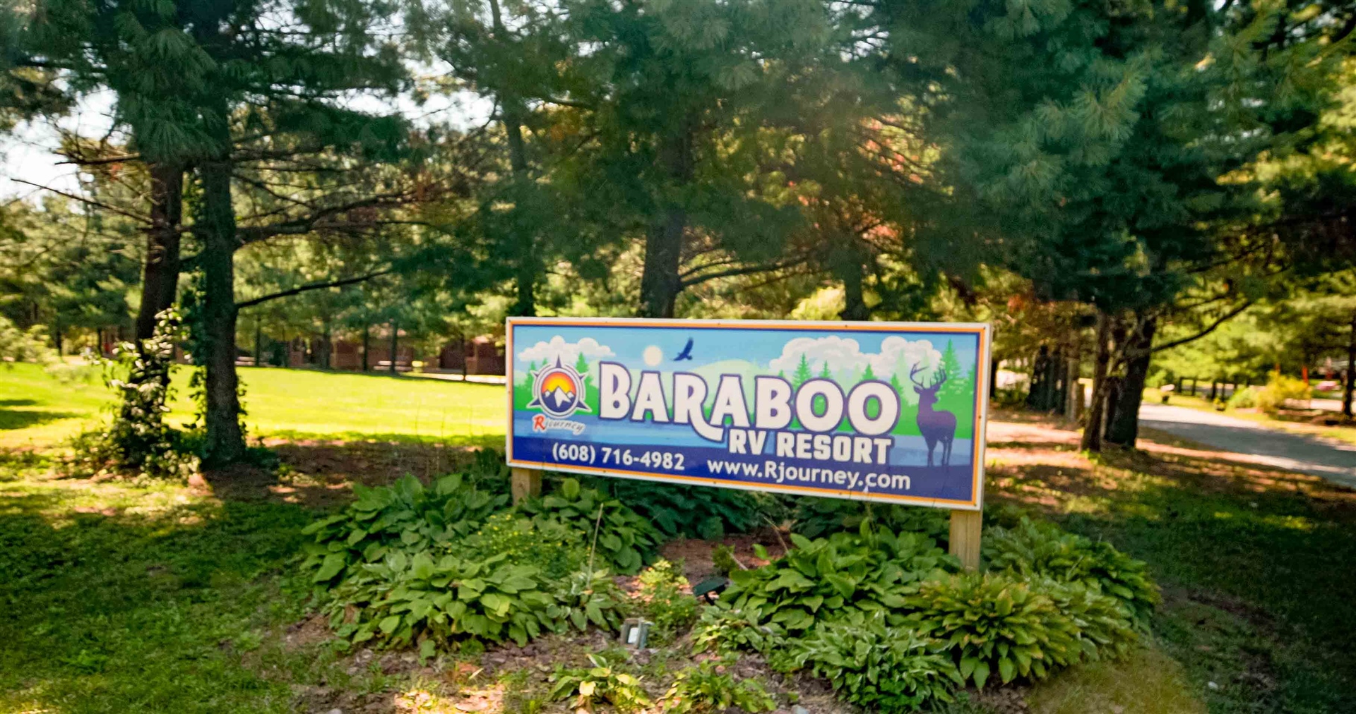 RV sites at Baraboo RV Resort in Baraboo, WI