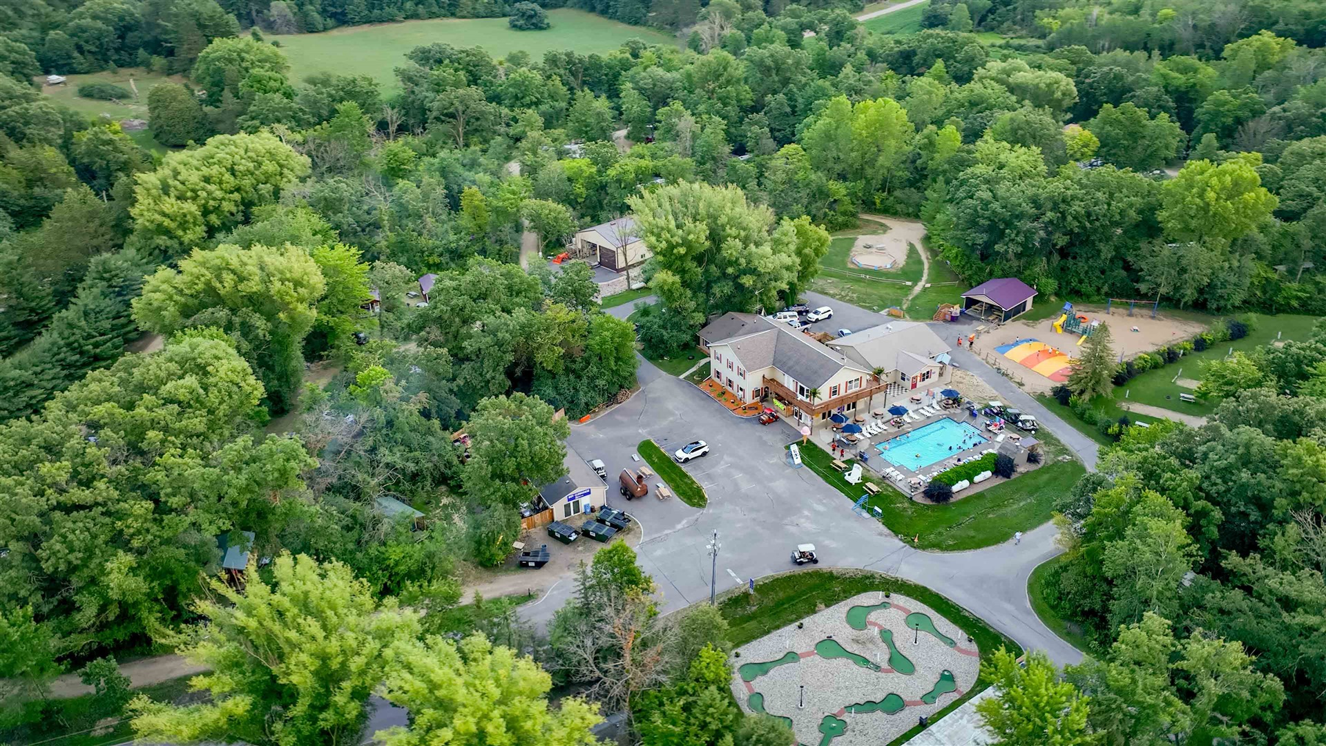Long-Term RV Parks Near Baraboo, WI