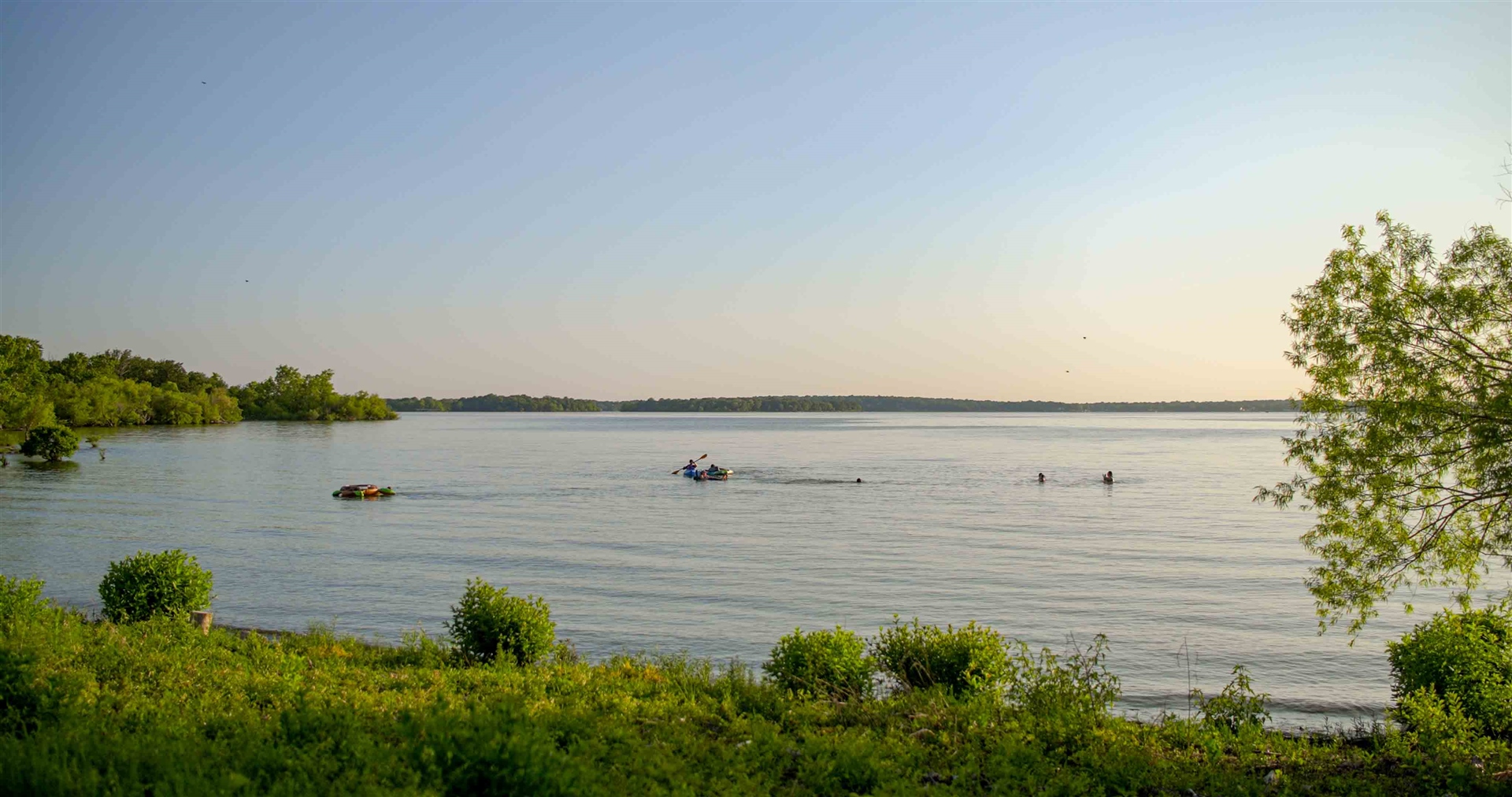 RV sites at Grand Lake O the Cherokees RV Resort in Grove, OK