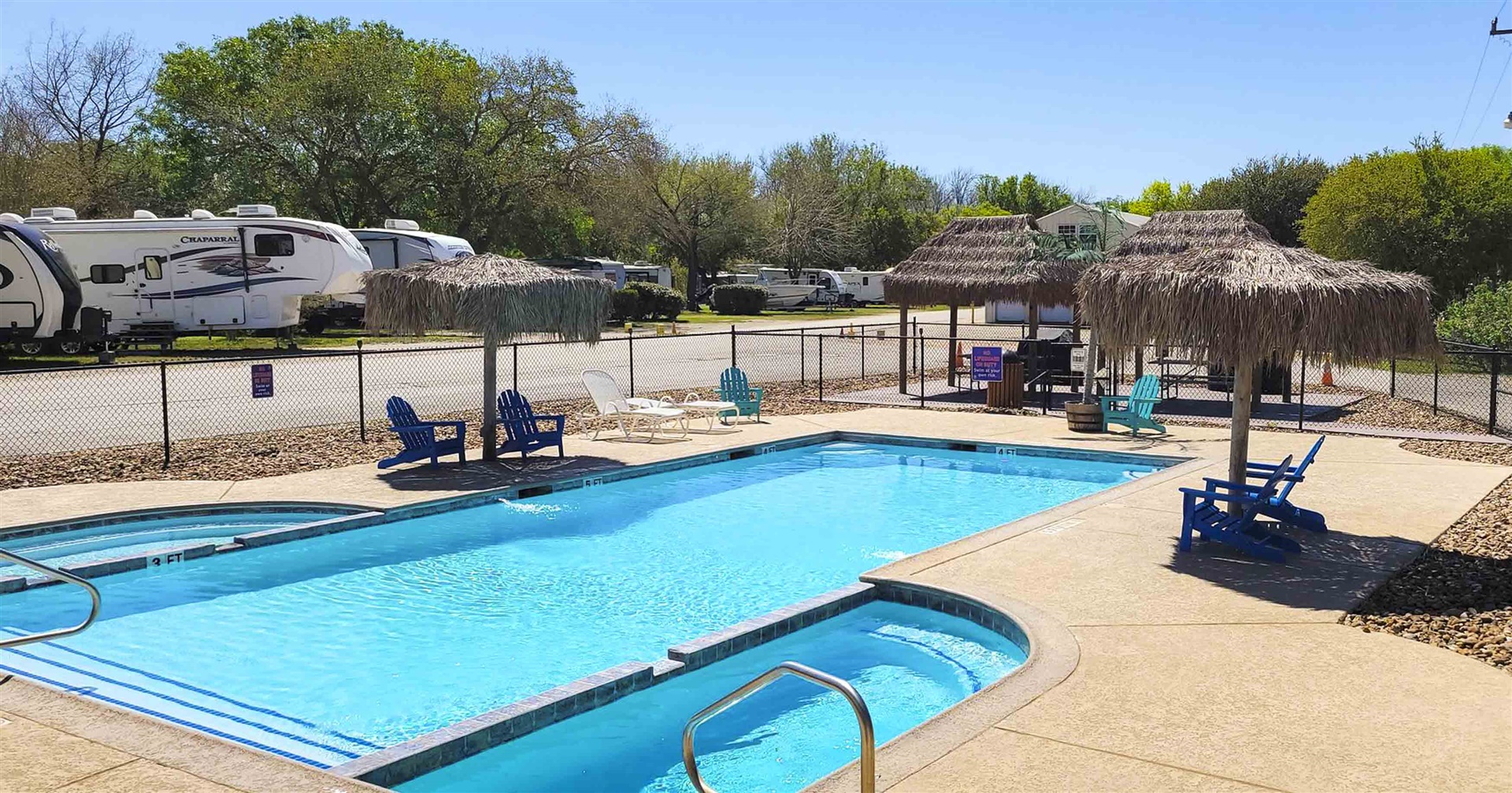 Lakefront RV sites at Lake Conroe RV Campground in Willis, TX