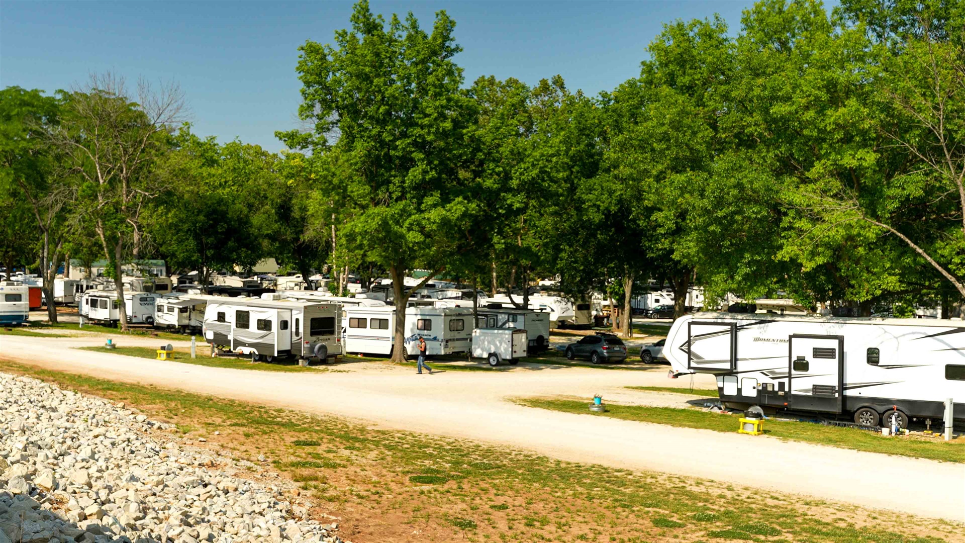 RV Services Near Villa Ridge, MO