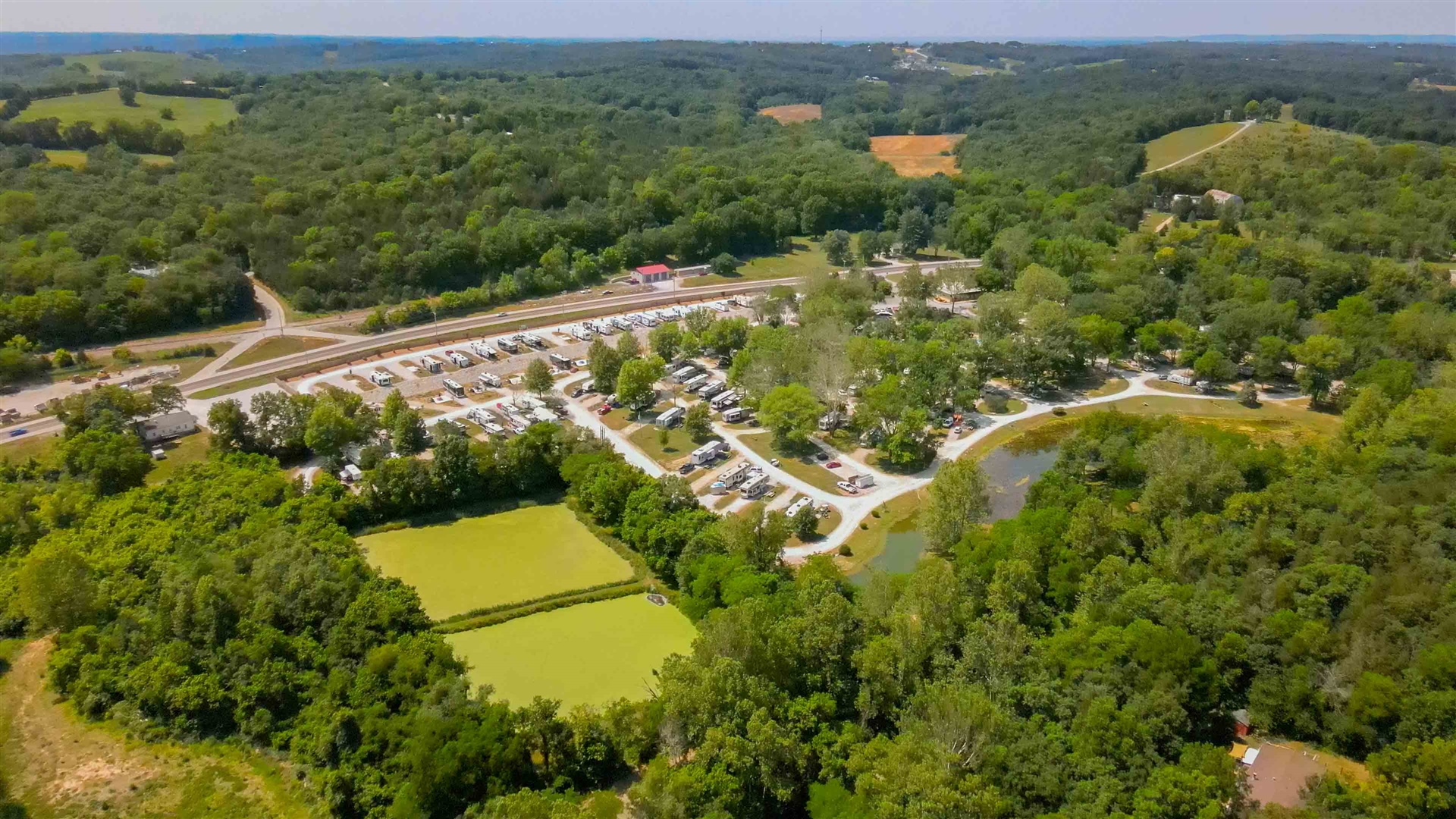 RV sites at Pin Oak RV Resort in Villa Ridge, MO
