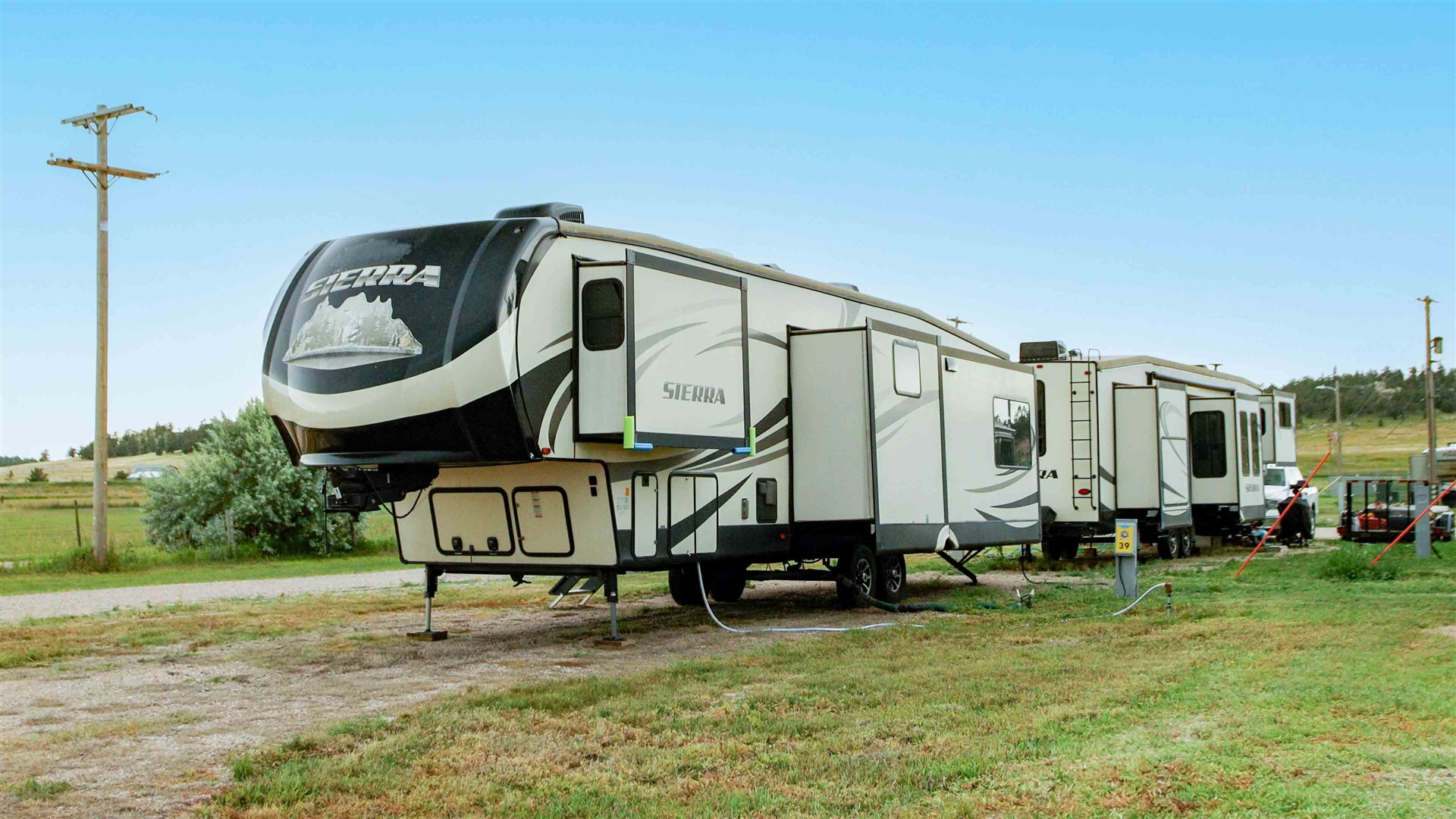 Long-Term RV Parks Near Pine Bluffs, WY